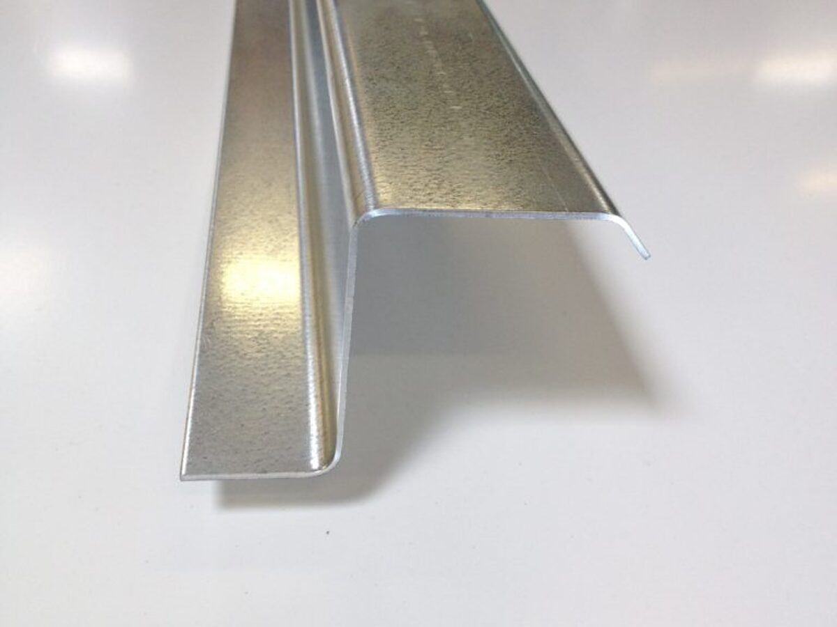 Single galvanized zee channel